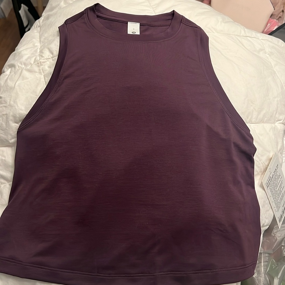 Ultralight Waist-Length Tank Top